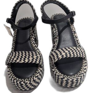 Women's Madeline Platform Heels -Universal Thread- Black Size Various